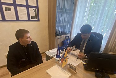 Депутатский центр работает без сбоев